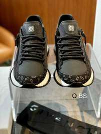 Picture of Givenchy Shoes _SKUGivenchysz35-40BS04045747